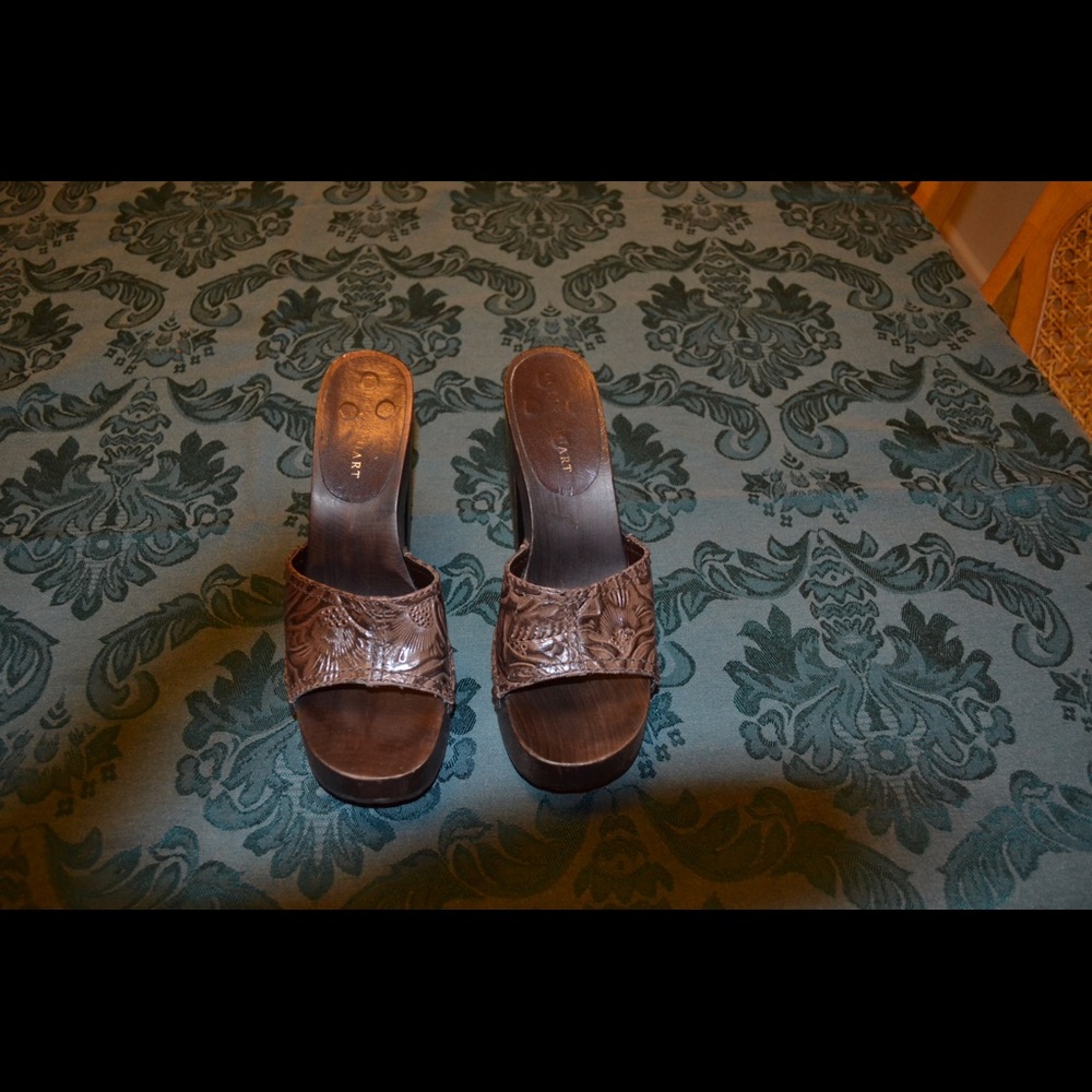 Brown slide